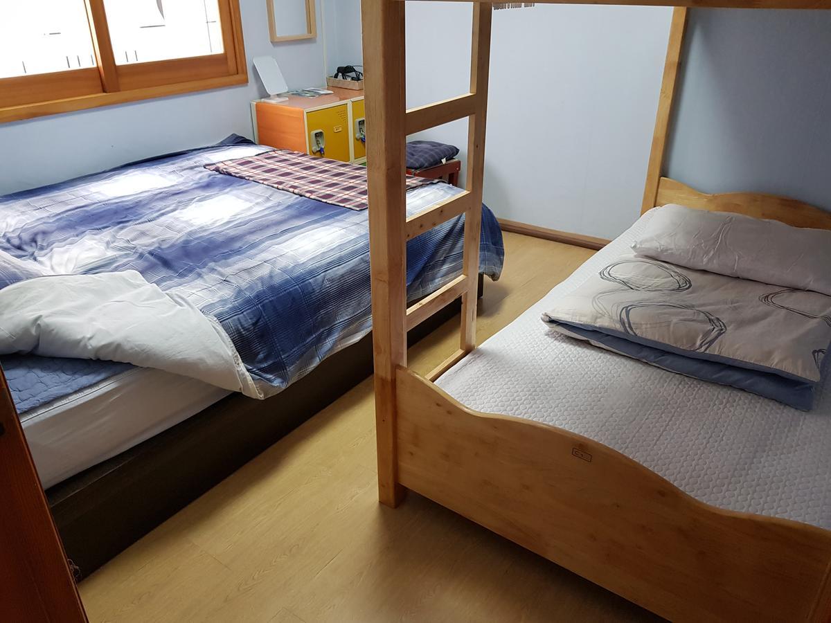 Tongyeong Episode Guesthouse Екстериор снимка